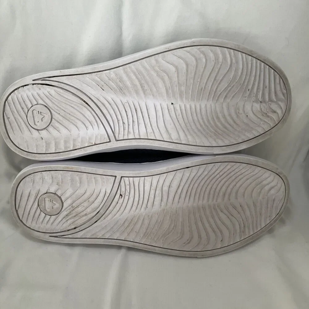 Cuater Men's By Travis Matthew Size 9 Stripe Canvas Slip On Casual Loafers Shoes